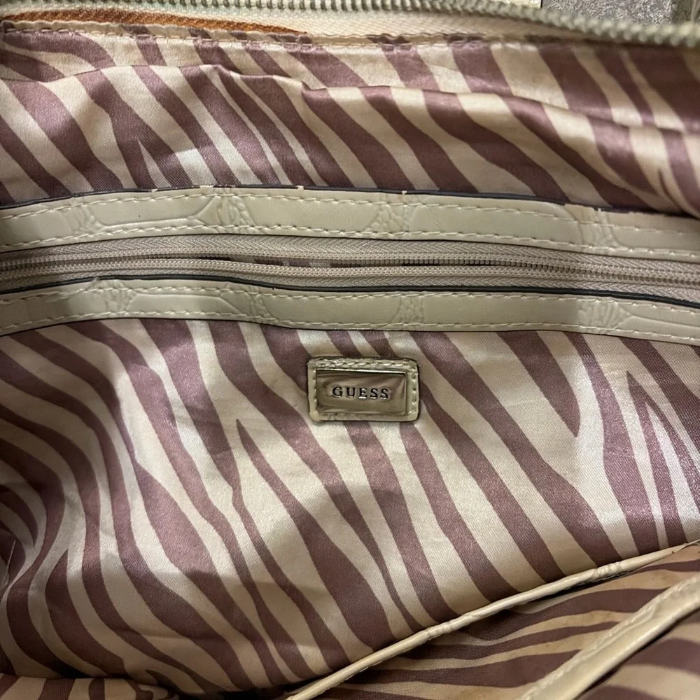 Vintage Y2K guess monogram Cream Shoulder Bag - Picture 7 of 9